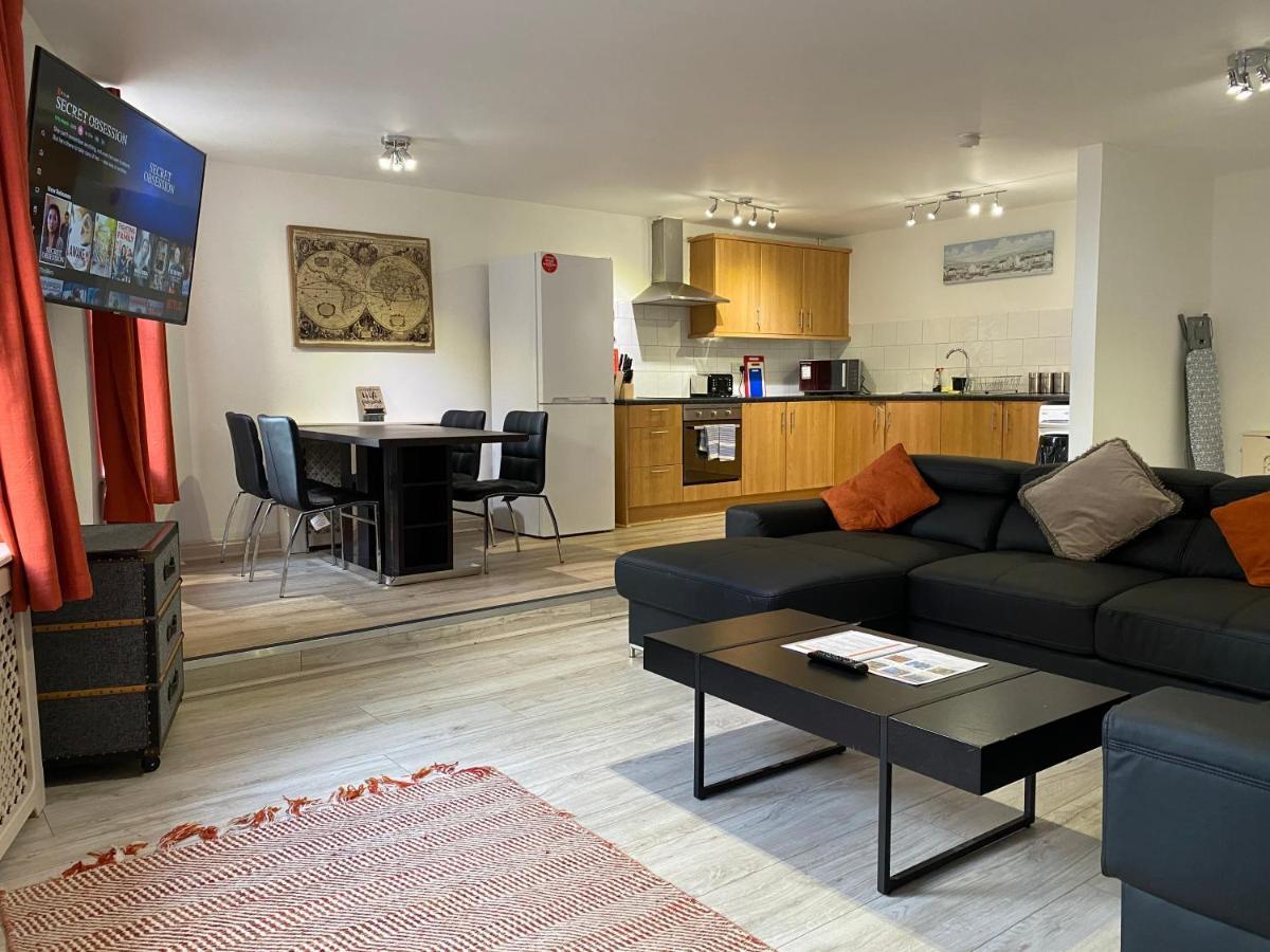 Simpson Beach View Apartments By Blackpool Service Apartments Luaran gambar