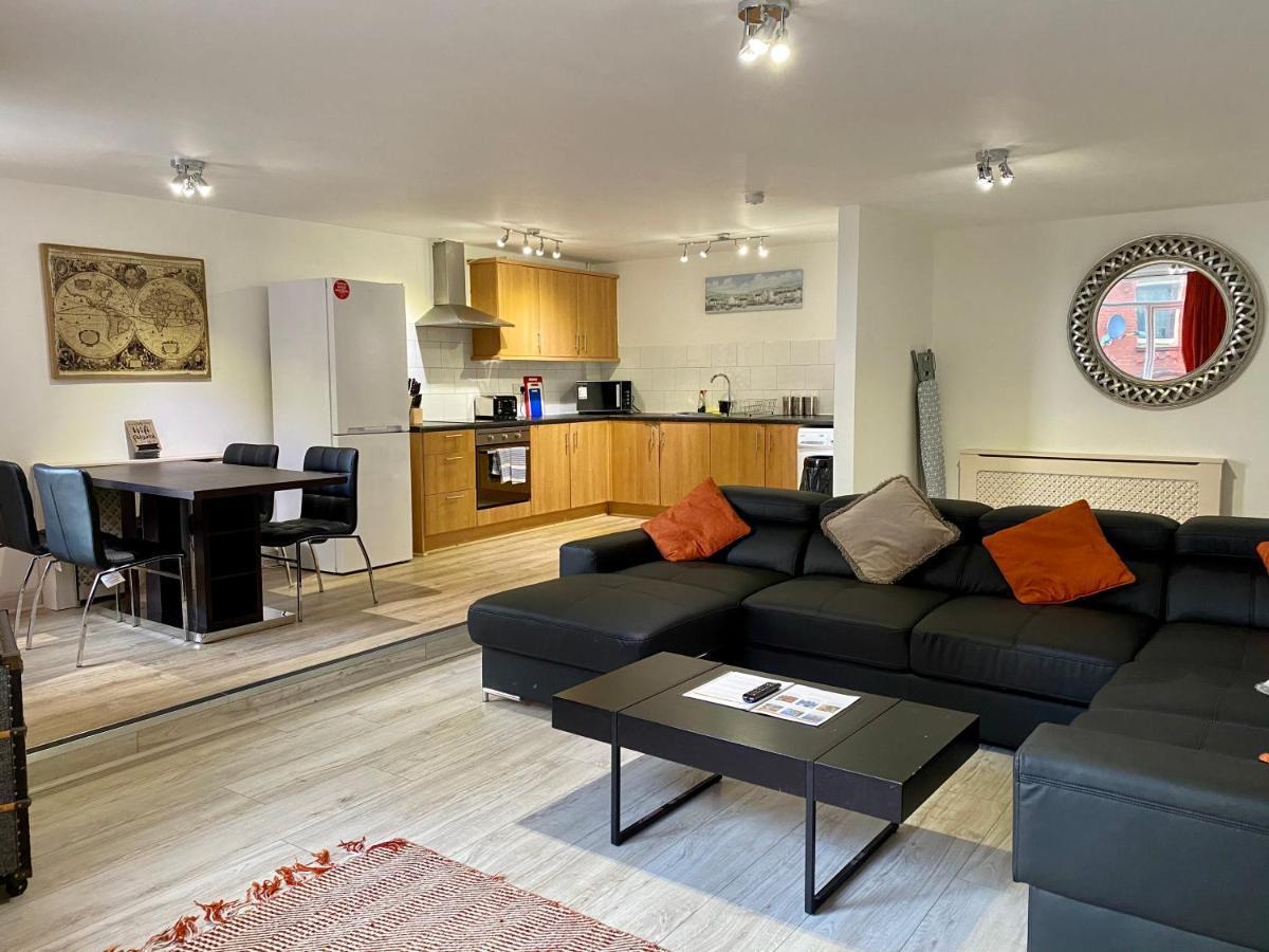 Simpson Beach View Apartments By Blackpool Service Apartments Luaran gambar