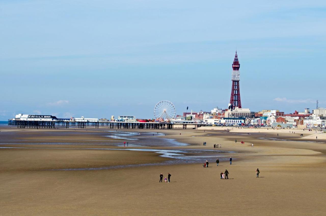 Simpson Beach View Apartments By Blackpool Service Apartments Luaran gambar