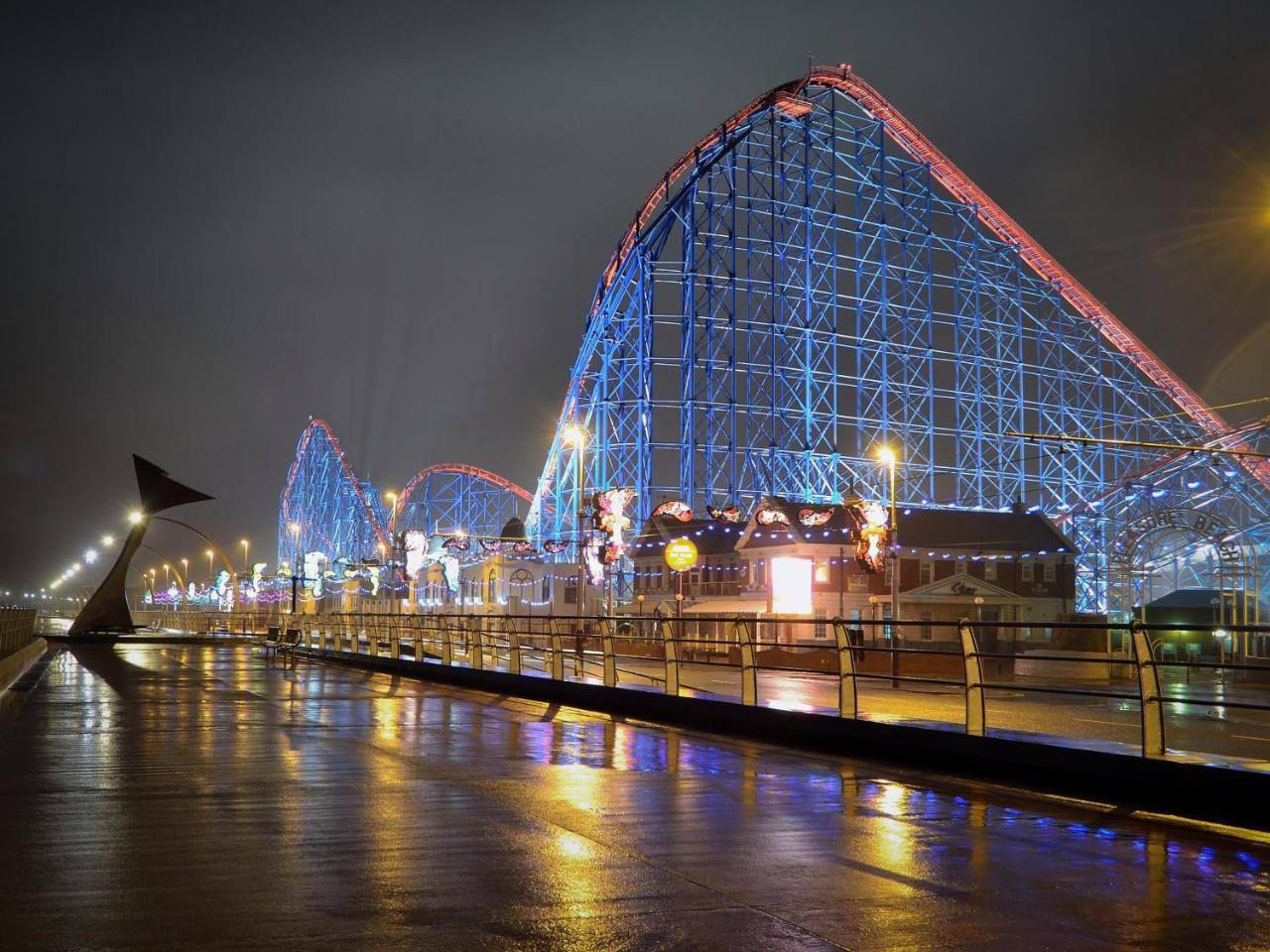 Simpson Beach View Apartments By Blackpool Service Apartments Luaran gambar